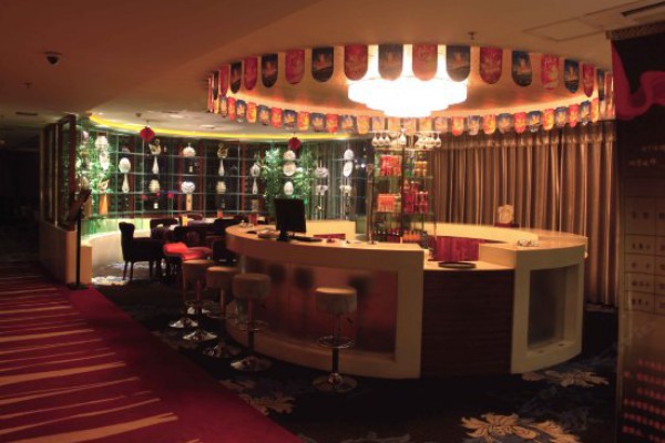 武汉街头现热门茶馆,茶香四溢引众赏(武汉的茶馆)